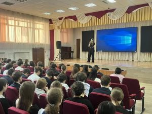 Лицей №2 посетили представители Казанского инновационного университета