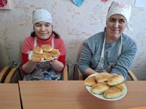 В «Заботе» прошло занятие по технологии «Бытовая адаптация»