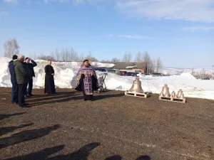 В церкви Пресвятой Богородицы Мамадышского района освятили новые колокола