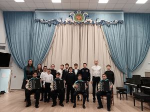 В школе искусств прошел праздничный концерт «Спешим поздравить вас!»