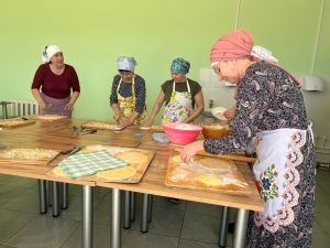 Тыловое меню нижнесуньских учителей: от чак-чака до витаминных чаев