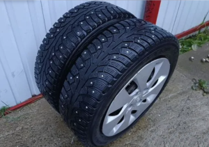 Сезон переобувки в разгаре: что и почём продают автомобилисты Мамадыша