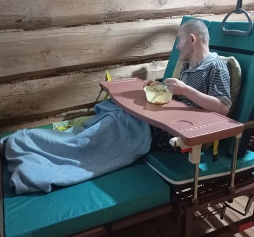 Депутат Госсовета РТ помог приобрести многофункциональную кровать для братьев Мухаметшиных
