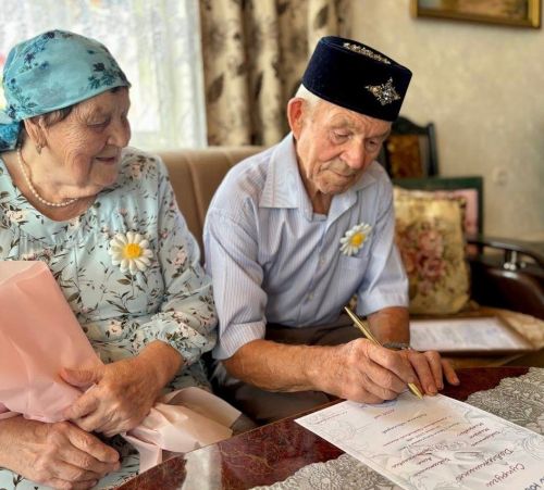 Марсель и Асия Давлетшины из Мамадыша отметили железную свадьбу