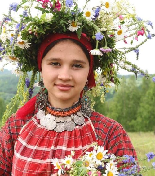 «Не боюсь сложностей»: Арина Трушова зажжет на «Рождественской звезде»