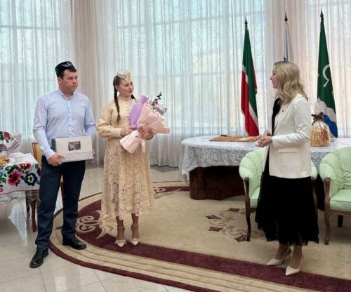 Первый новорождённый Мамадышского района получил свой документ