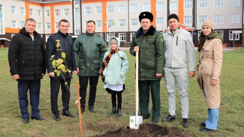 В Мамадыше исполнили желание Зифы Ибрагимовой, которая загадала фруктовый сад у школы