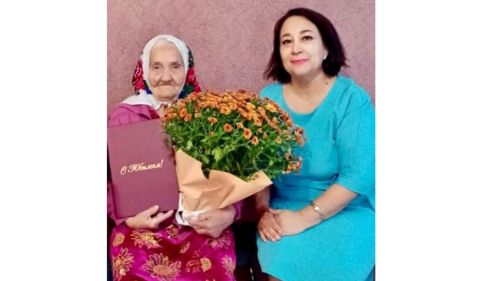 В Урманчеевском сельском поселении с 90-летием поздравили Зайтуну Давлетшину