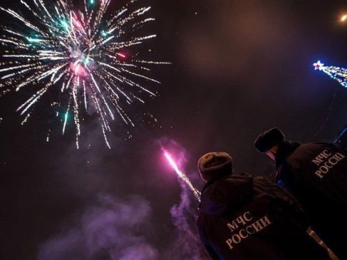 Сотрудники МЧС провели рейды по торговым точкам, где реализуется пиротехника