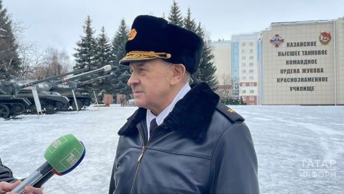 В танковом училище Казани стартовал республиканский слет «Юнармии»