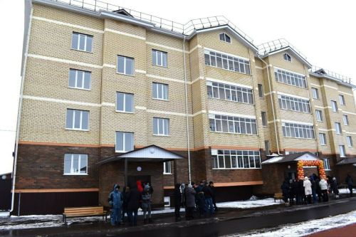 Ключ от новой квартиры получила семья участника СВО