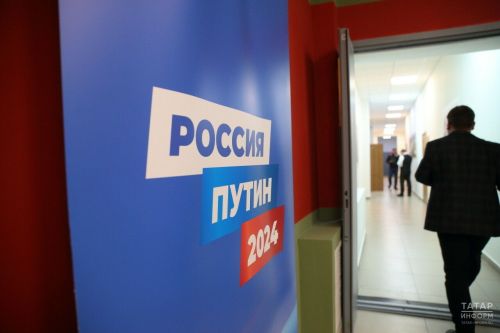 Данис Зарипов поддержал Путина в избирательном штабе в Казани