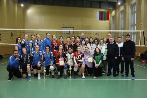 Для тех, кто любит спорт: XVII Спартакиада среди работников предприятий, организаций и учреждений города по волейболу среди женских команд