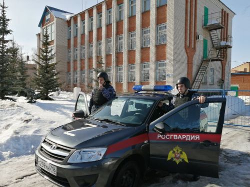 За год 500 раз выезжали по тревоге: мамадышские росгвардейцы отмечают профессиональный праздник
