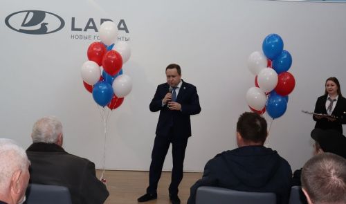 Мамадышцам, пострадавшим на производстве вручили ключи от новых автомобилей от государства