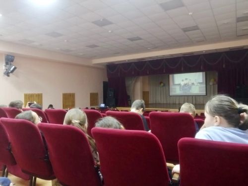 «Снежная королева научила уму-разуму» - дети из пришкольного лагеря СОШ №3 посмотрели познавательный фильм-спектакль