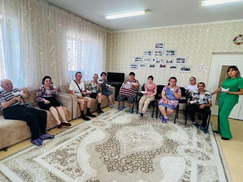 Бумажные кораблики – символ памяти о погибших детях