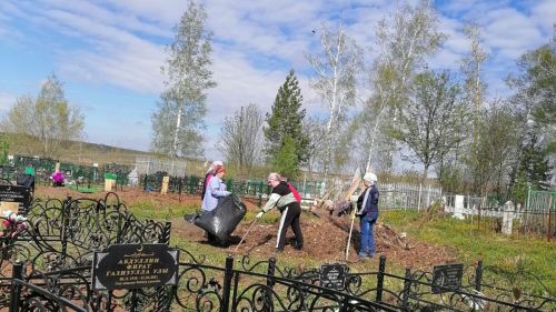 Мамадышцев приглашают на уборку территории кладбищ