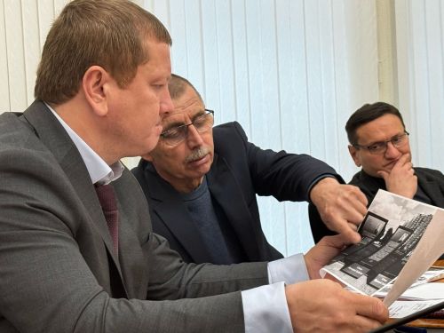 Глава района провел совещание по реализации проектов на 2025 год