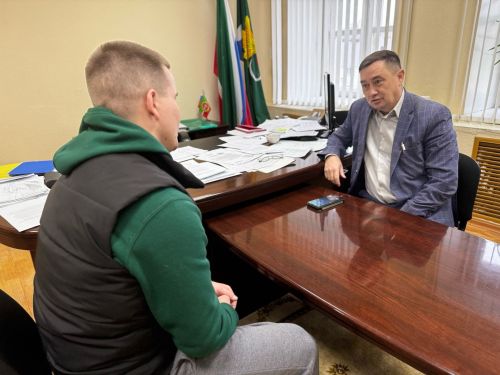 Продолжается традиция встреч с военнослужащими СВО, которые возвращаются домой в краткосрочный отпуск