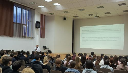 В политехническом колледже состоялась лекция, приуроченная к Всемирному дню борьбы со СПИДом
