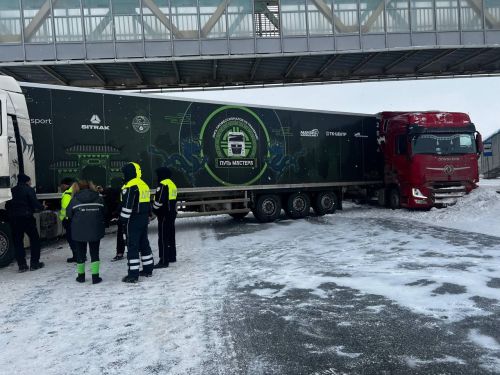 Возле Мамадыша в сторону Челнов образовалась пробка