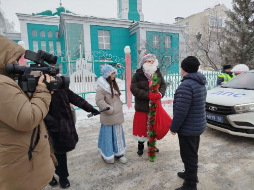 В Мамадыше стражи дорожного порядка провели предновогоднюю акцию
