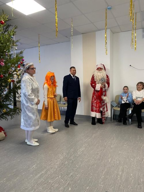 Новогодний праздник для детей участников СВО состоялся в центре образования
