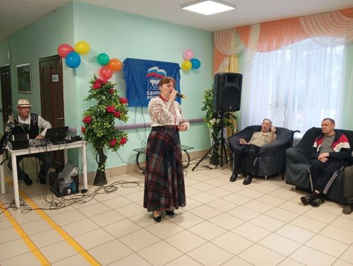 Творчкский коллектив «Дари добро» выступил для подопечных Мамадышского дома-интерната