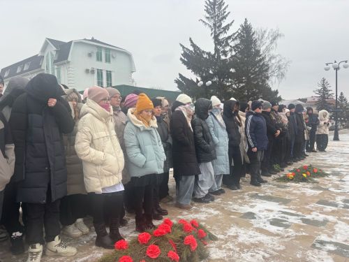 В Мамадыше прошел митинг, посвященный Дню Героев Отечества