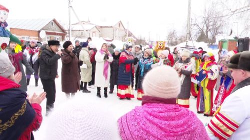 В центре «Забота» прошли масленичные гуляния
