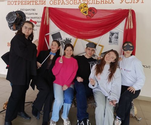 В Мамадышском политехническом колледже отметили «День театра»