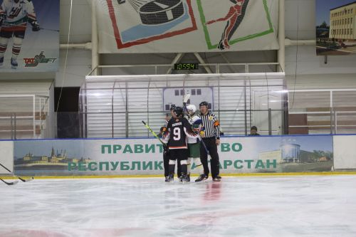 Хоккейная команда «Олимп» второй год становится серебряным призером Первенства РТ
