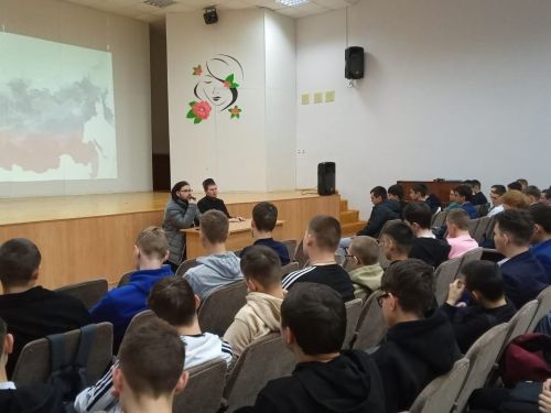 В политехническом колледже прошла встреча с представителями духовенства города