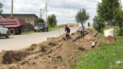 В Мамадыше возобновили строительство тротуара