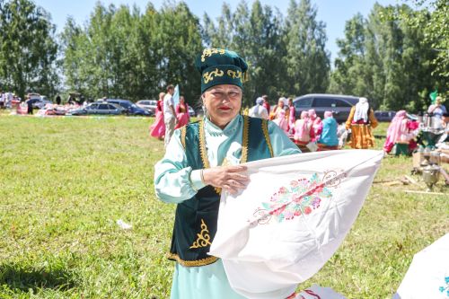 В вышивках Зубайды Гайнуллиной отражается тепло ее души