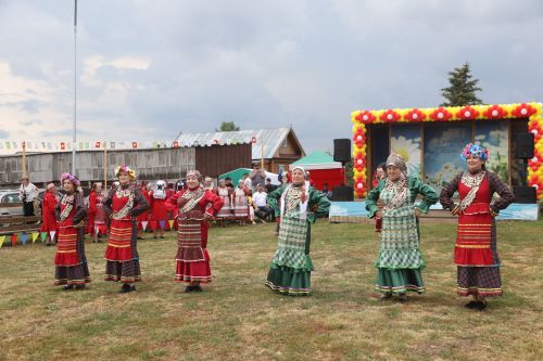 Хороводы, песни, игры: как прошел «Казанский жыены» в Мамадышском районе
