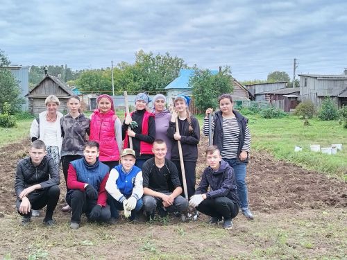 Таканышские активисты оказывают помощь семьям участников СВО