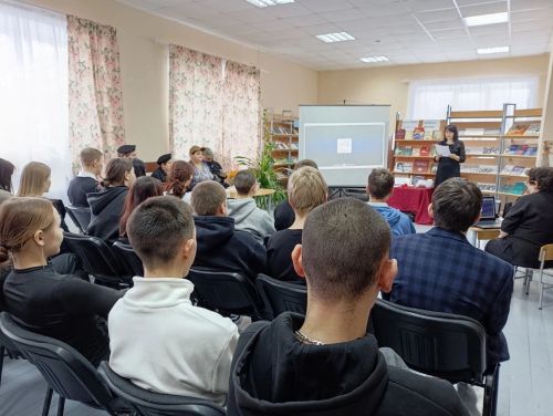 В Мамадыше состоялся патриотический час «Вспомним подвиг Ленинграда»