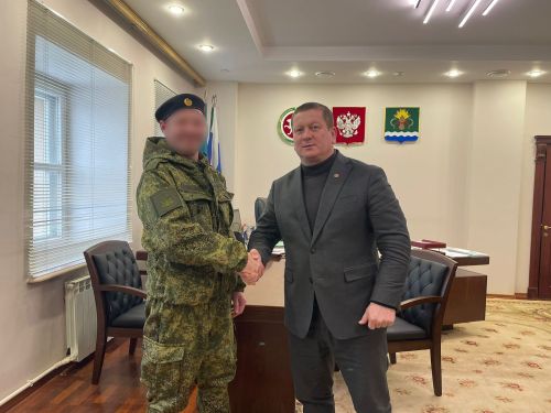 Глава Мамадышского района встретился с бойцом СВО