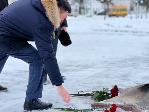 В Мамадыше возложили цветы к памятнику участникам Великой Отечественной войны