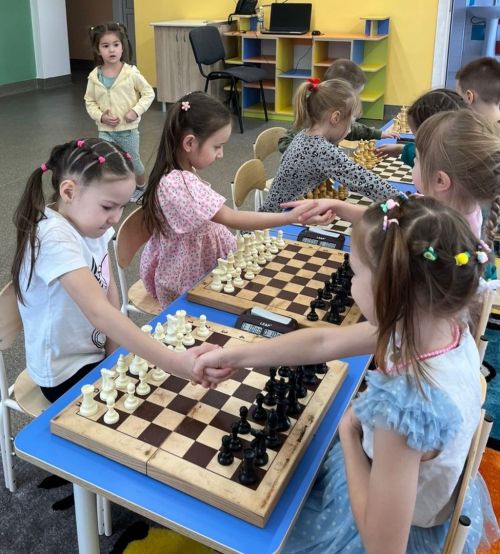 Для дошкольников центра образования лицей №2 организовали шахматный турнир