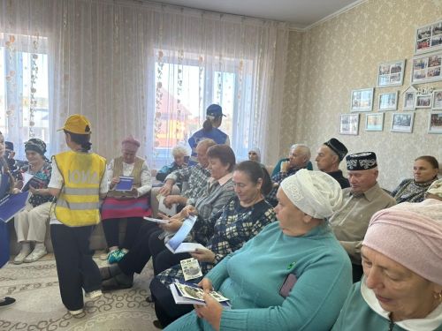 Юные инспекторы Мамадыша напомнили о правилах дорожной безопасности