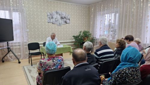 Специалисты Мамадышской ЦРБ встретились с подопечными центра «Забота»