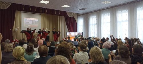 В школе №4 города Мамадыш отпраздновали 25-летний юбилей и День учителя