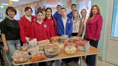 Студенты колледжа подарили концерт жителям дома-интерната