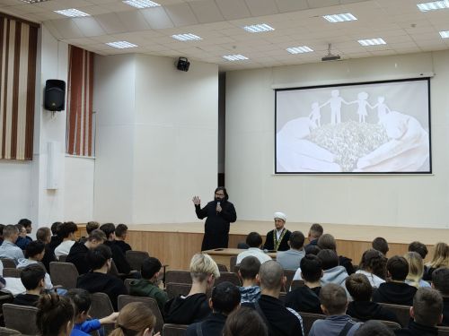 Мамадышские студенты встретились с религиозными деятелями