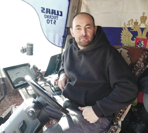 Ришат Бинков в поле как дома
