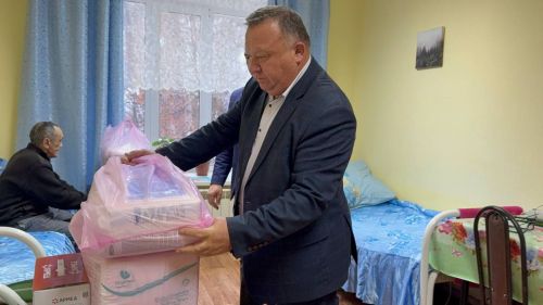 Депутат Госсовета РТ оказал помощь Мамадышскому дому престарелых