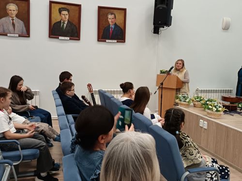 Праздник для самых родных: в школе искусств чествовали родителей